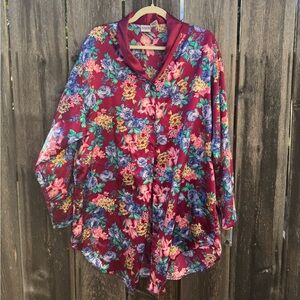 Vintage Y2K Red Burgundy Floral Satiny Long Sleeve Nightgown Chemise